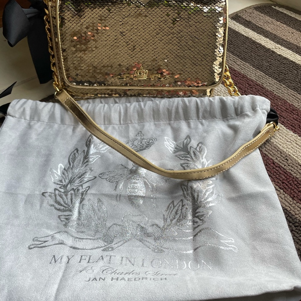 Brighton sequenced bag